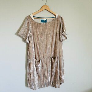 Anthropologie Floreat Women Crush Velvet Shift Dress cream L Lined Short Sleeve